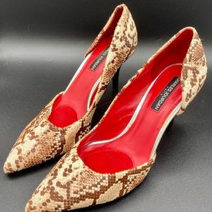 Charles Jourdin elegant and sexy animal print 8.5 heel red inner lining
